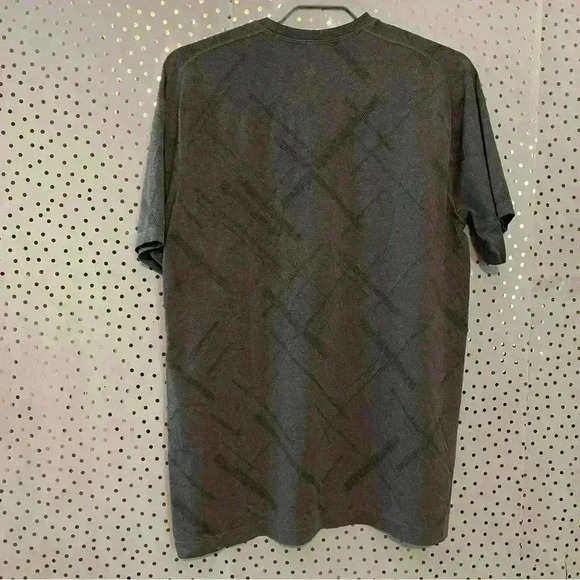 Lululemon Grey Mens Shirt - Picture 5 of 7